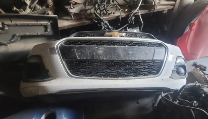 Бампер от Chevrolet Spark